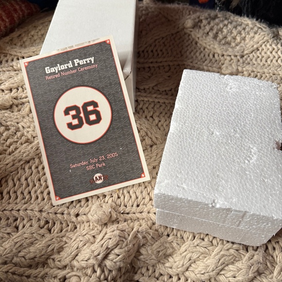 Gaylord Perry Giants Bobblehead – Retired #36 NEW - Picture 6 of 10